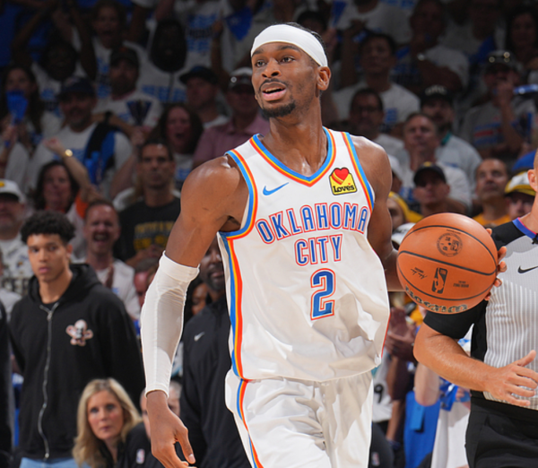 锦富优 就在今天！杰伦打破字母哥的NBA纪录，登顶历史第一